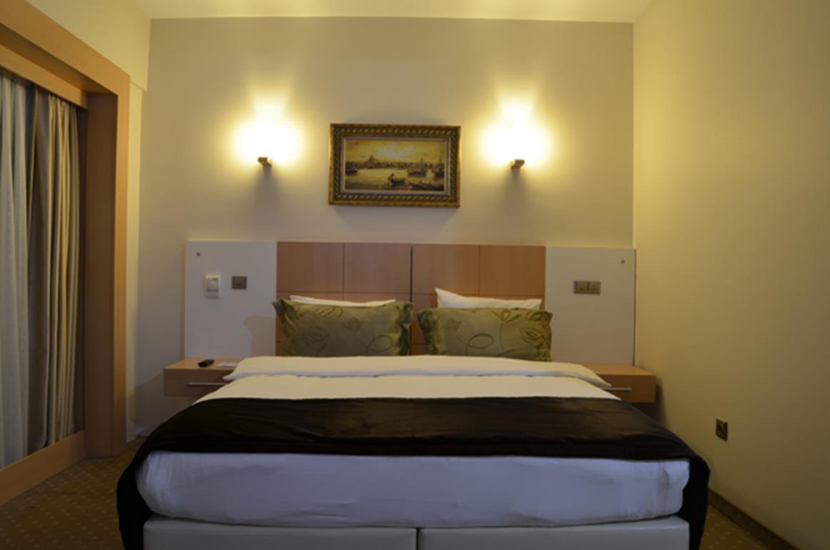 Life Port Hotel Istanbul Sekerpinari Bagian luar foto