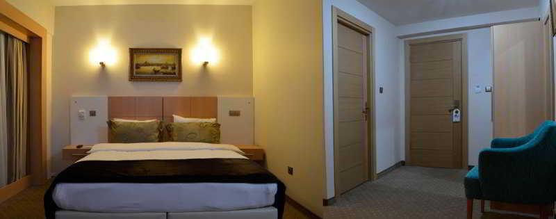 Life Port Hotel Istanbul Sekerpinari Bagian luar foto
